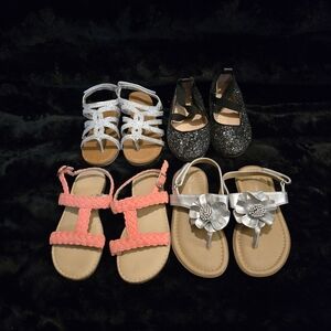 4 Pair Of Girls Sandals